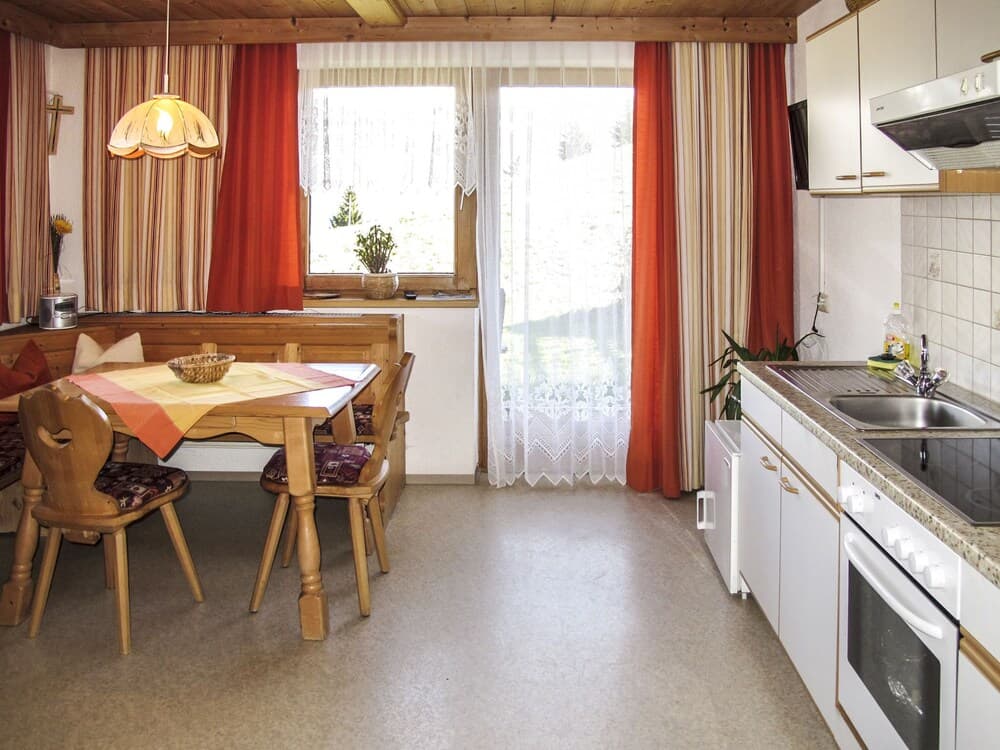 Luxner Emberg in Emberg