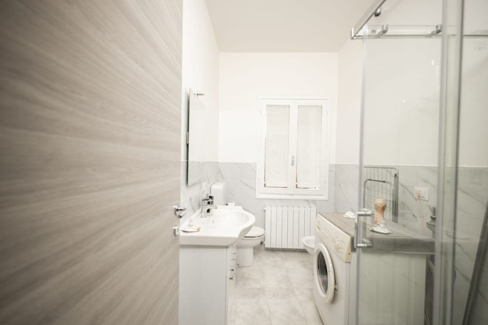 Ca' Pico Netflix, Wi-fi & Parking, Mirandola, IT