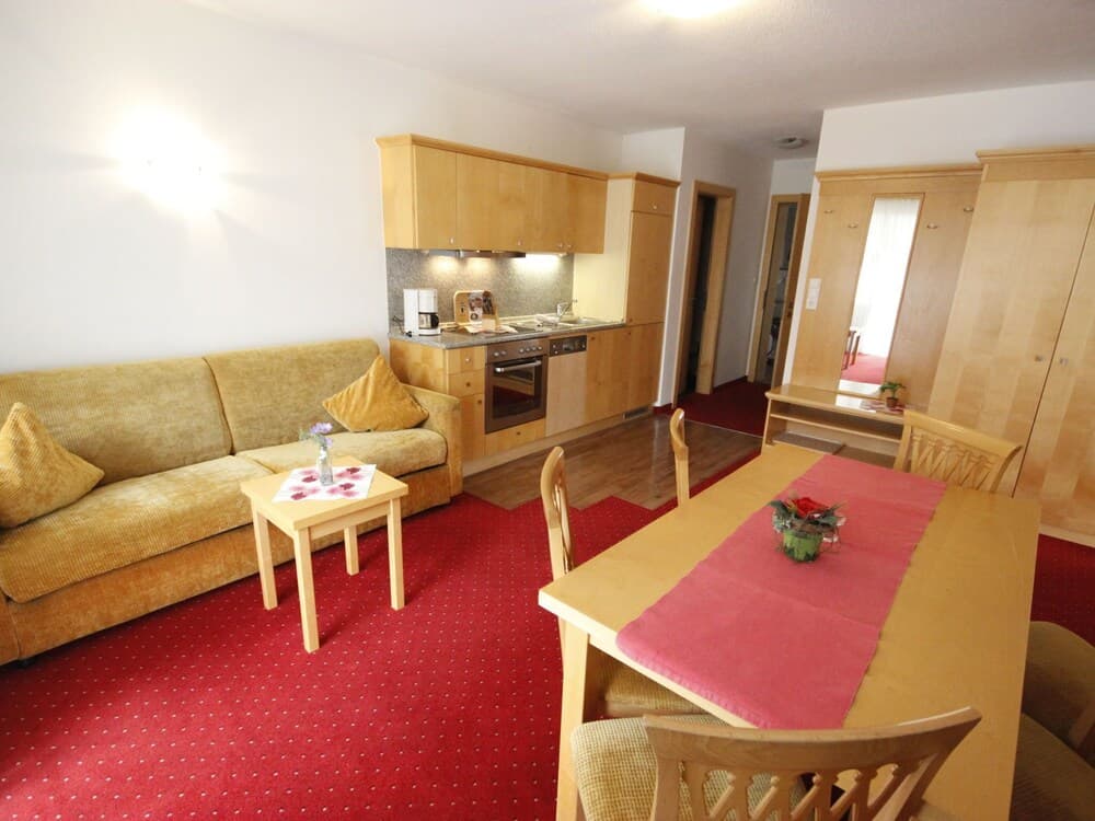 Falkner L Ngenfeld in L Ngenfeld