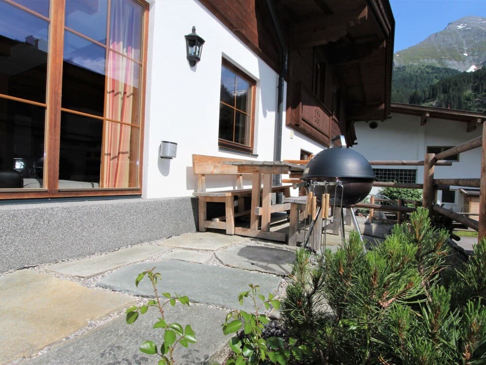 Chalet Alois Juns in Juns
