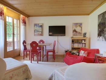 Marie-soleil Est Saanen