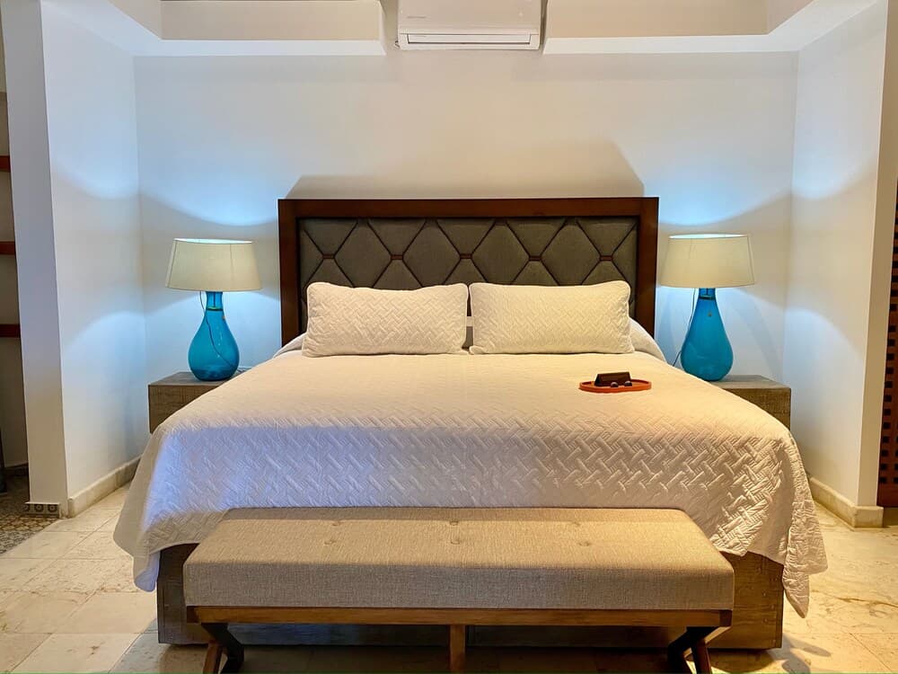 Deep Blue Luxury Apartments