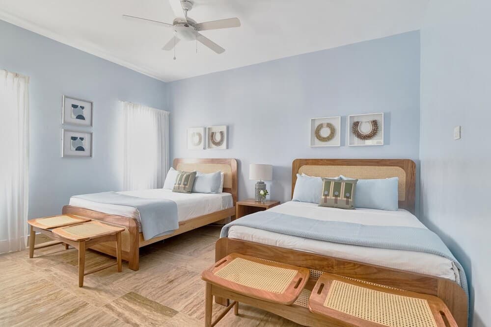 Beachfront Condo w Sea View A-202 Costa Atlantica