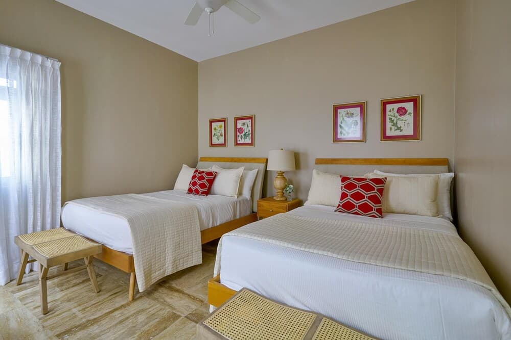 Beach Condo w Sea View B-201 Costa Atlantica