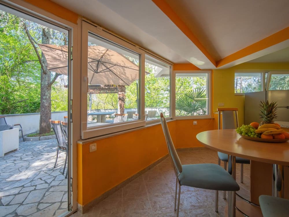 Lina Njivice in Njivice