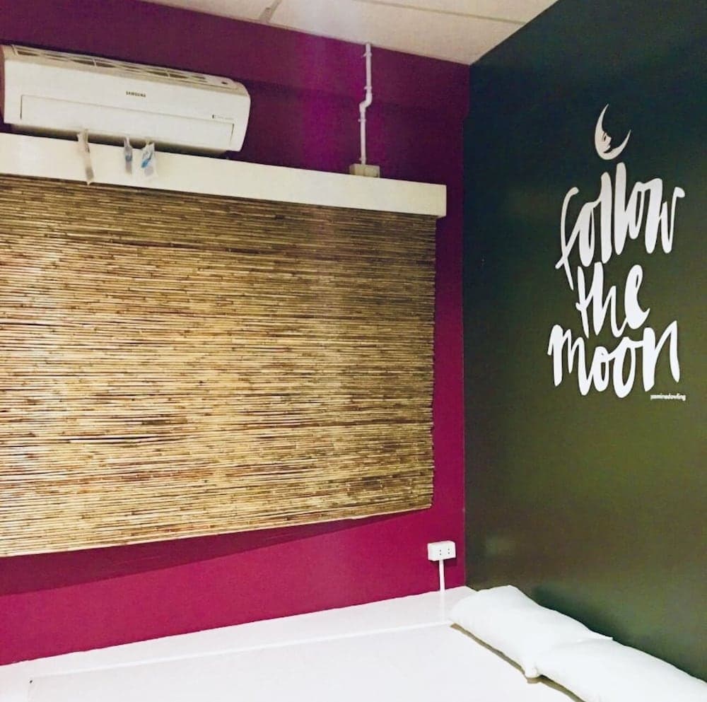 Moon Fools Hostel