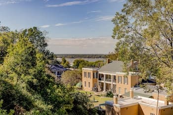 The Inn at Cedar Grove