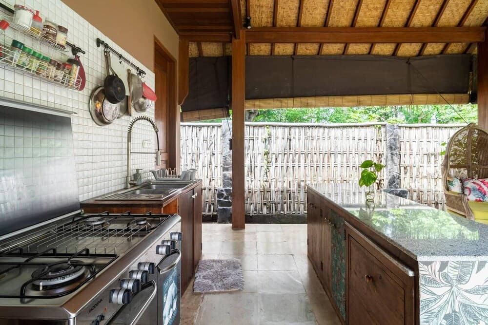 Estate-like Luxury Pool Villa in Gili Air