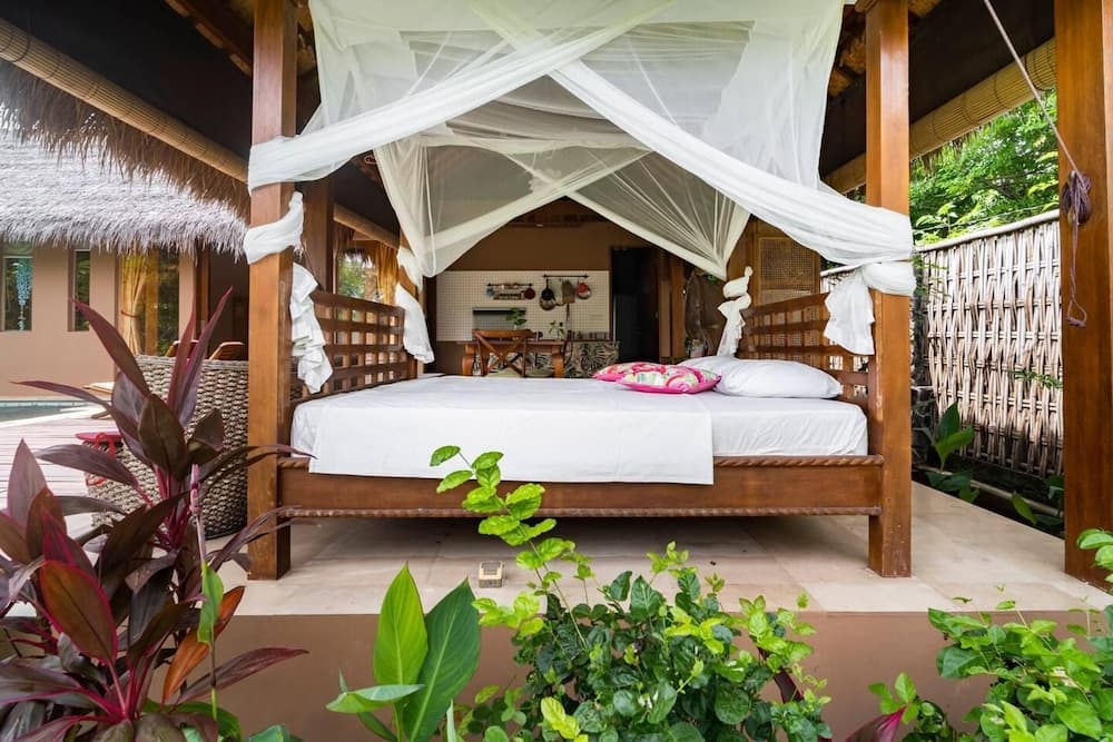 Estate-like Luxury Pool Villa in Gili Air