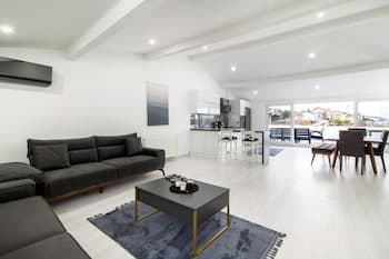 Sleek House With a Lovely Terrace in Besiktas