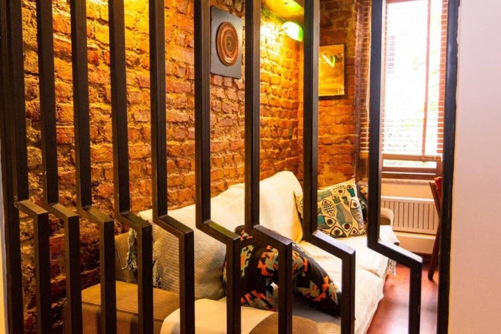 Stylish Home With a Book Collection Near Taksim