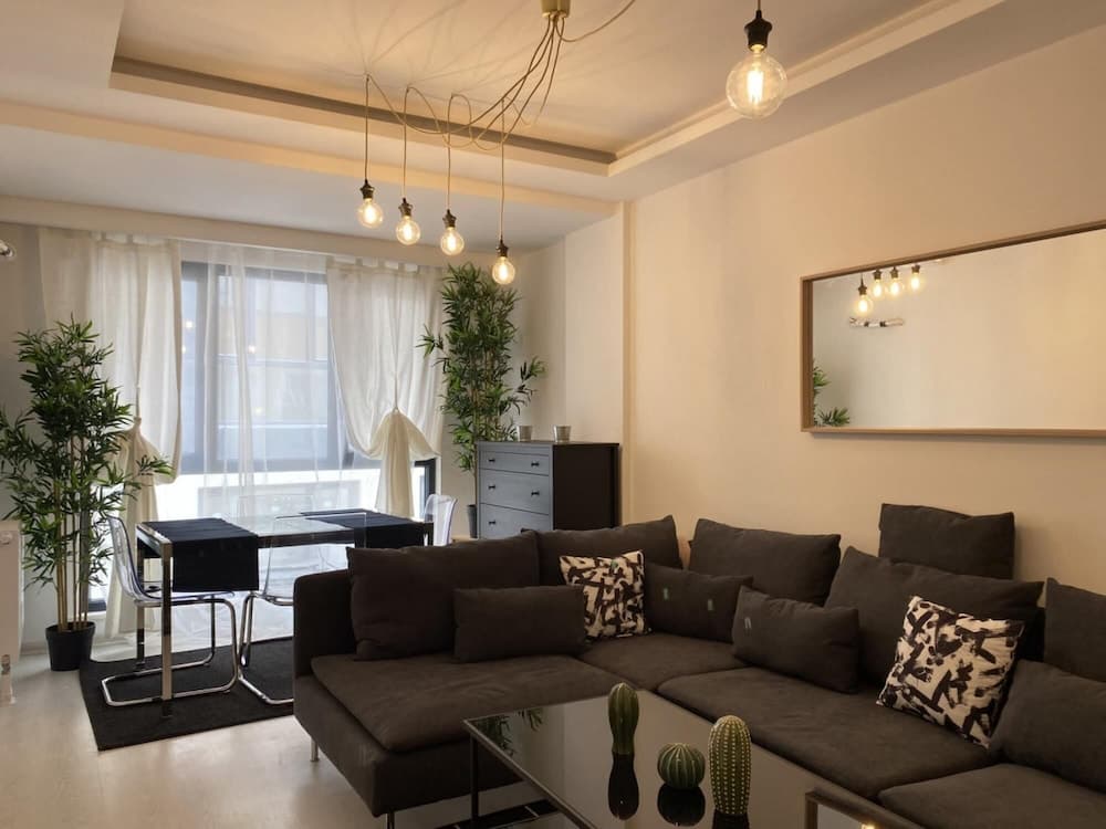 Lovely Flat With Balcony Near Metro in Eyupsultan