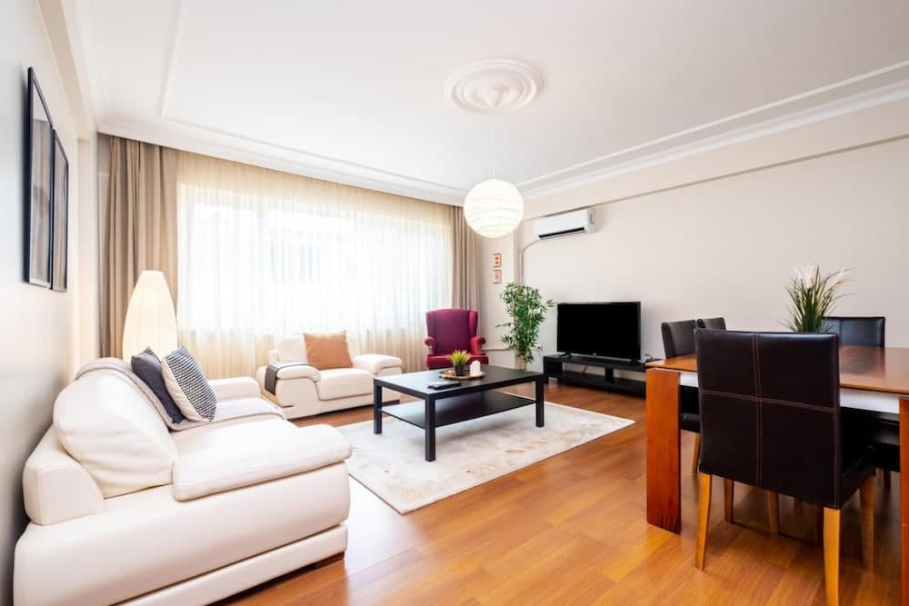 Comfy Flat Near Popular Attractions in Sisli
