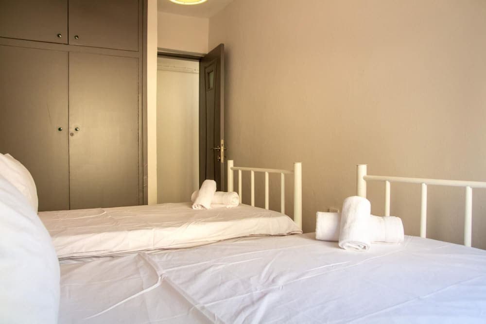 Vibrant and Central Flat Near Kordon in Alsancak