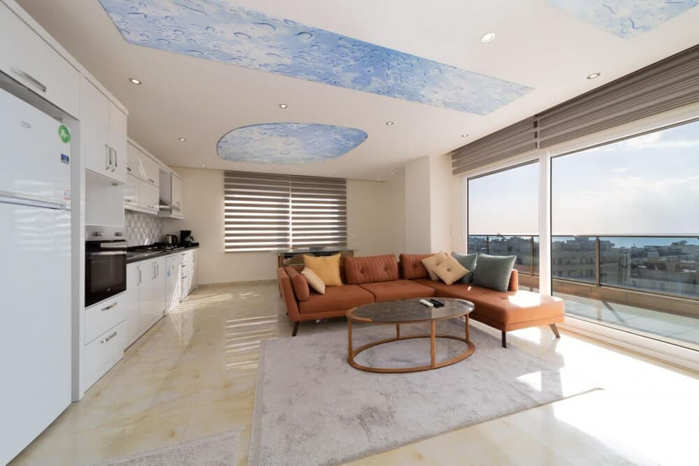 Spacious Apartment With Sea View in Alanya