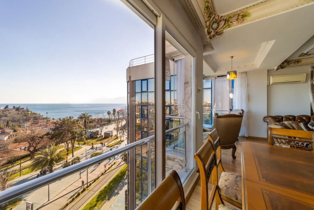 Lovely Flat With Sea View Near Beach in Muratpasa