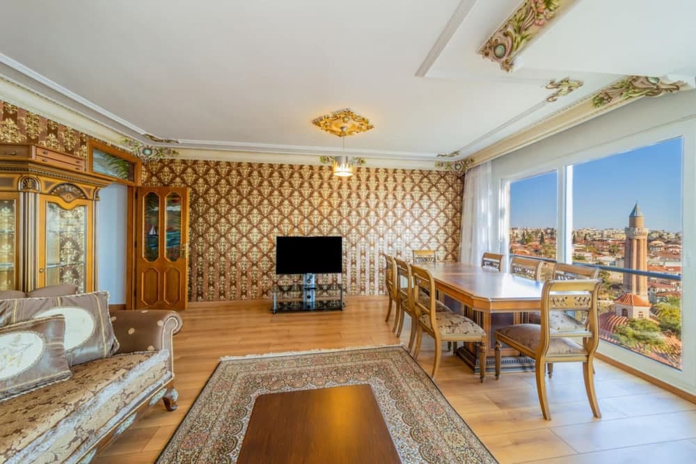 Lovely Flat With Sea View Near Beach in Muratpasa