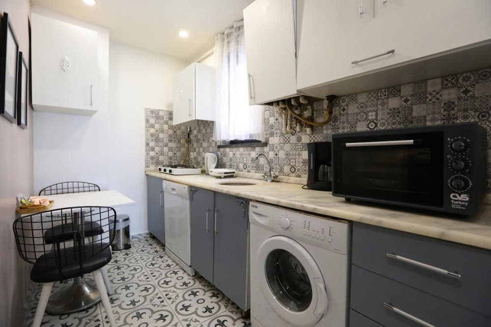 Central Flat w Sea View and Near Galata Tower