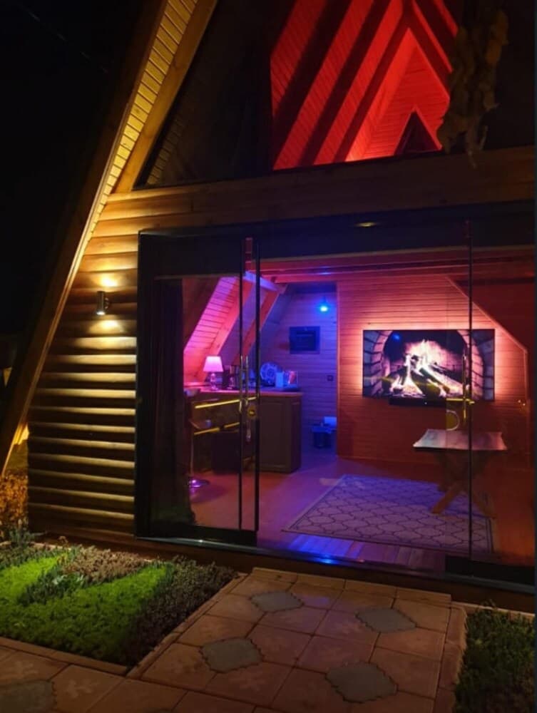 Bungalow With Shared Garden Near Beach in Cinarcik