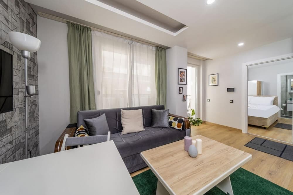 Modern Flat With Central Location in Antalya