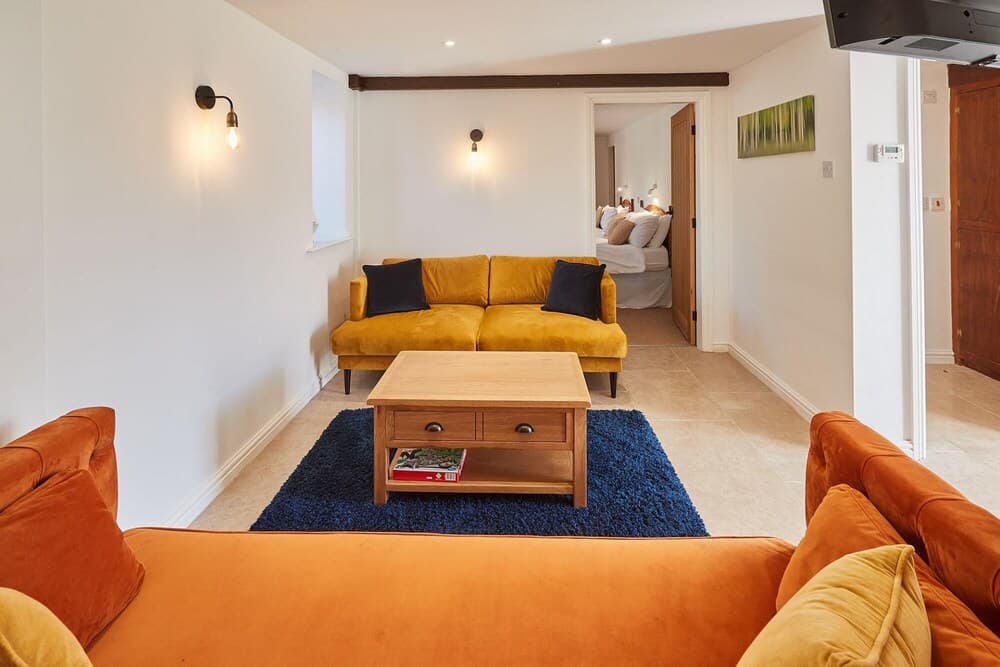 Host Stay The Granary