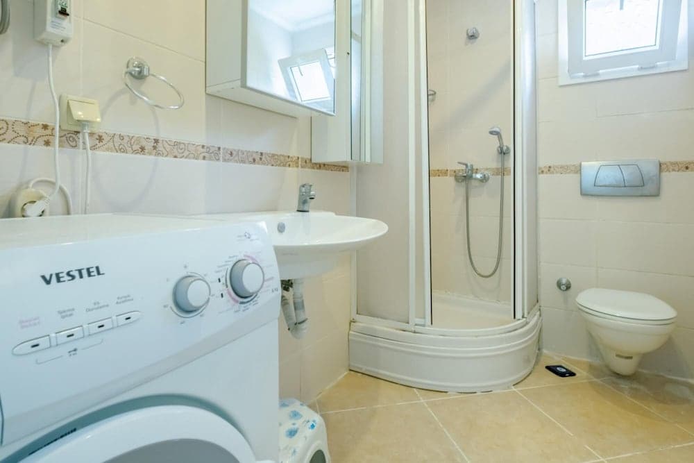 Flat With Sea View and Shared Pool in Bodrum