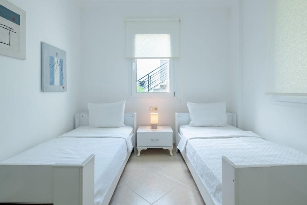 Flat With Sea View and Shared Pool in Bodrum