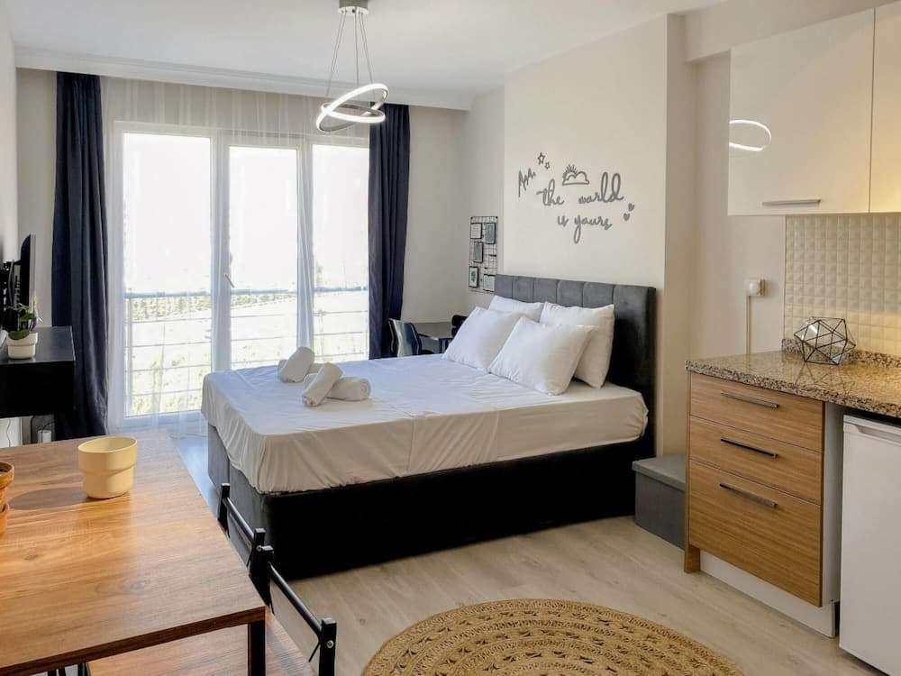 Cozy and Modern Studio With City View in Atasehir
