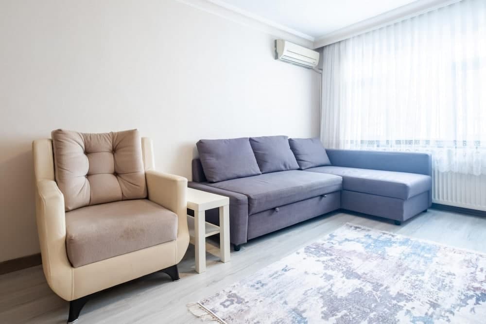 Eclectic Apartment Near Popular Attractions in Beyoglu