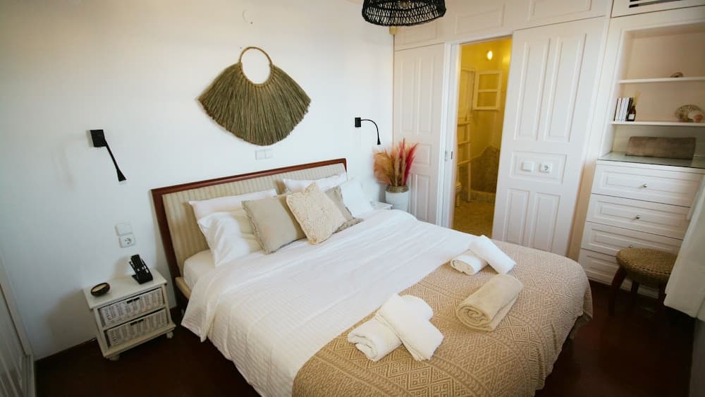 Manu Mykonos Beach Villas & Bungalows