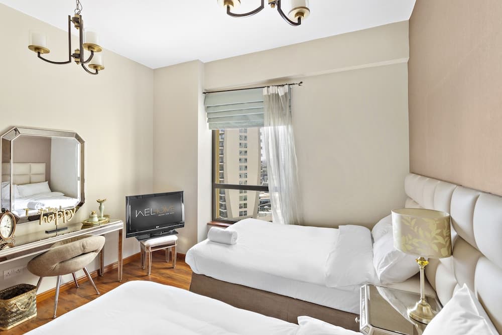 WelHome - Waterfront Family-Size Apt With JBR Beach Access