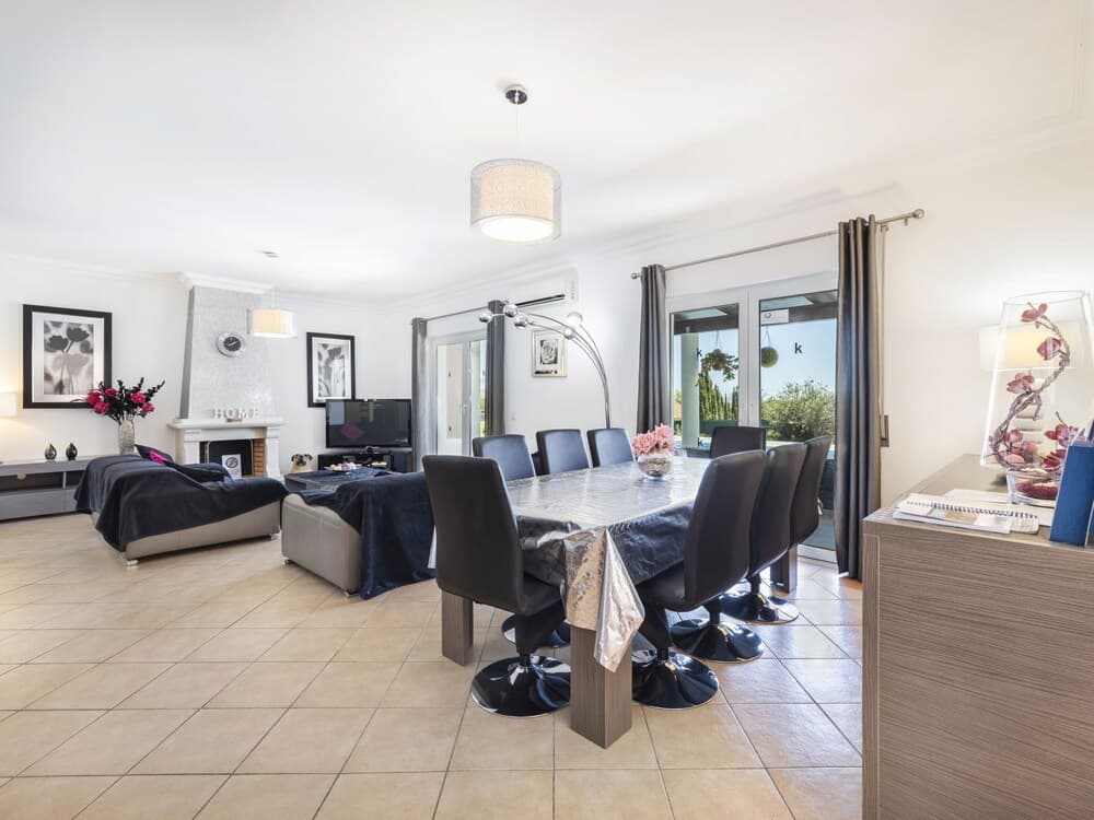 Villa Kambu Quelfes in Quelfes