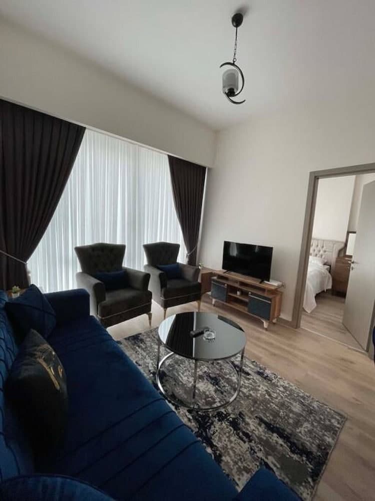 Lovely 1-bedroom Apartment Near Mall of Istanbul