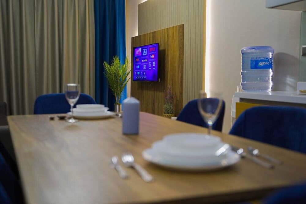 Exclusive Spacious 2 1 Apartment 2 Bathrooms