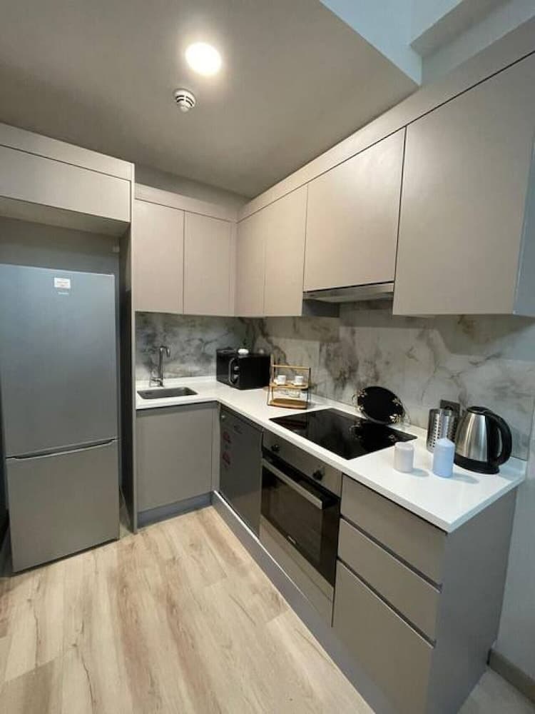 Modern Deluxe 1 1 Apartment Near Mall of Istanbul