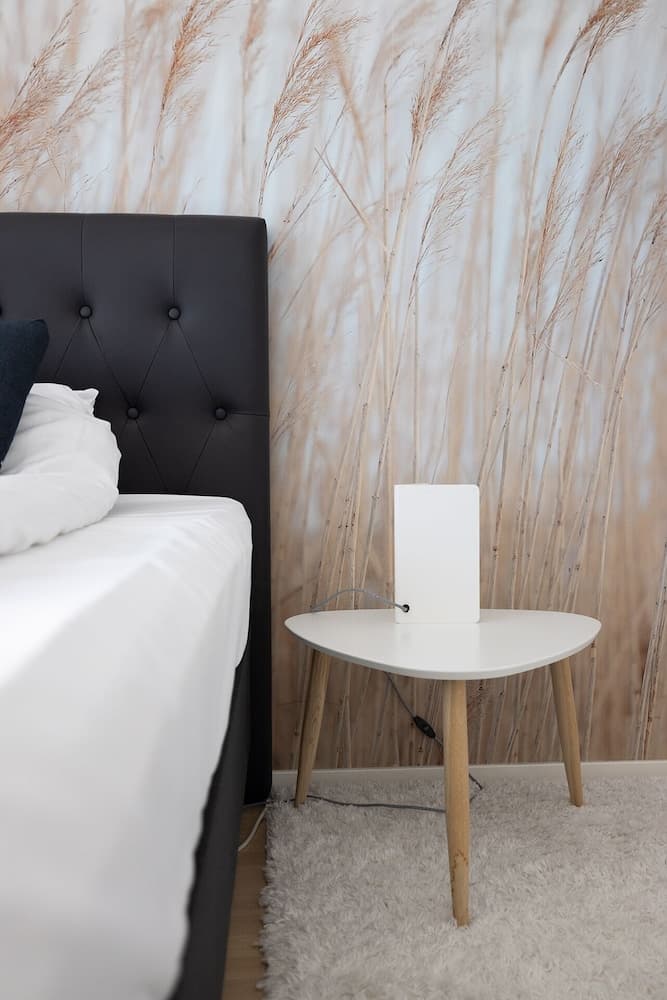 2ndhomes Bright 42m2 1BR Home w Balcony