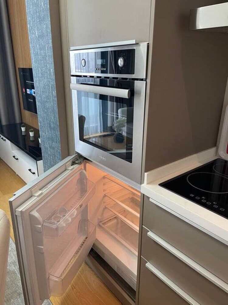 Stylish1 1 Apartment in Batisehir Near Mail of IST