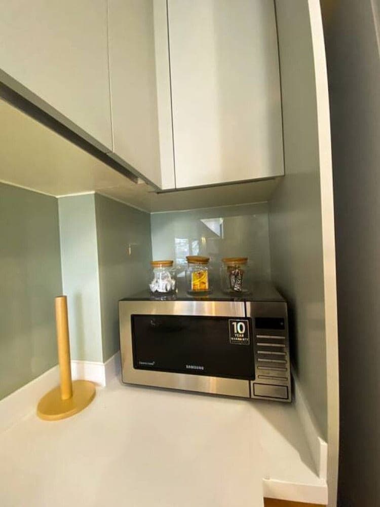 Exclusive 2 1 Apartment 2 Bathrooms - Core Living