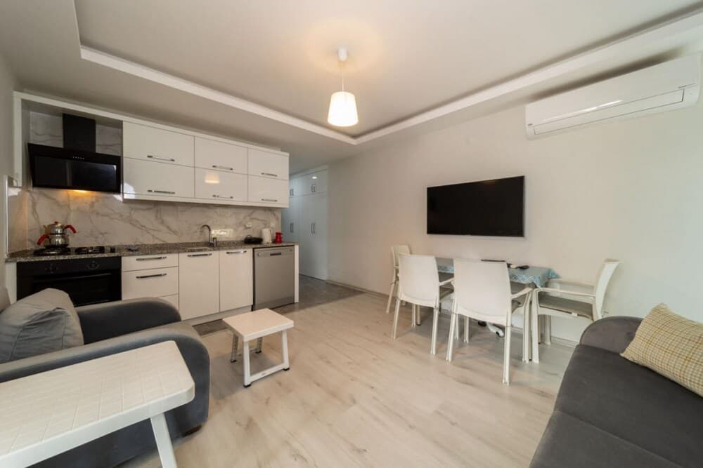 Flat With Shared Pool and Balcony in Konyaaltii