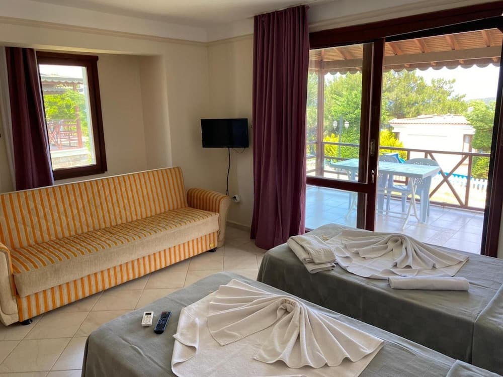 Superb Flat With Shared Pool in Cesme