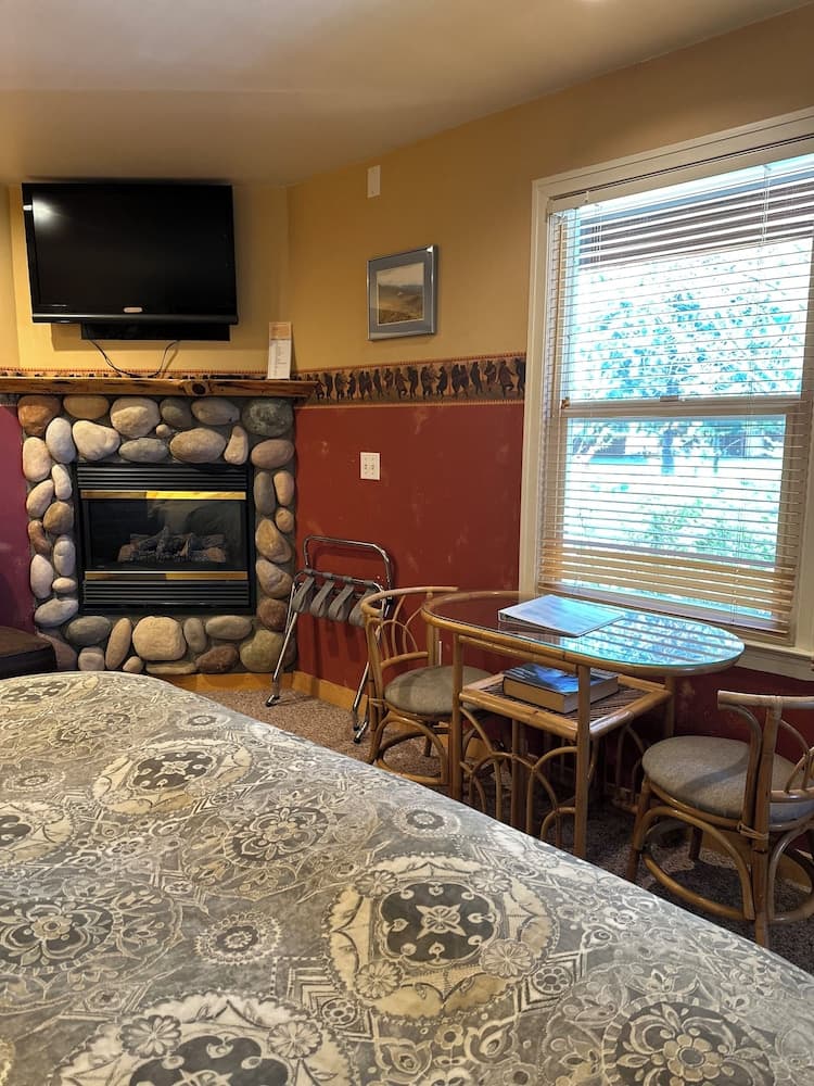 Chewuch Inn and Cabins