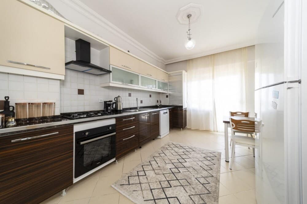 Flat With Sea View 5 Min to Beach in Antalya