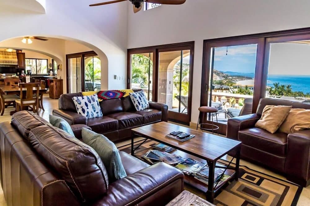 Vista Hermosa Overlooks Sea From Every Room