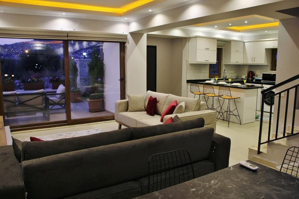 Sleek Villa Near Beach With Private Pool in Kalkan