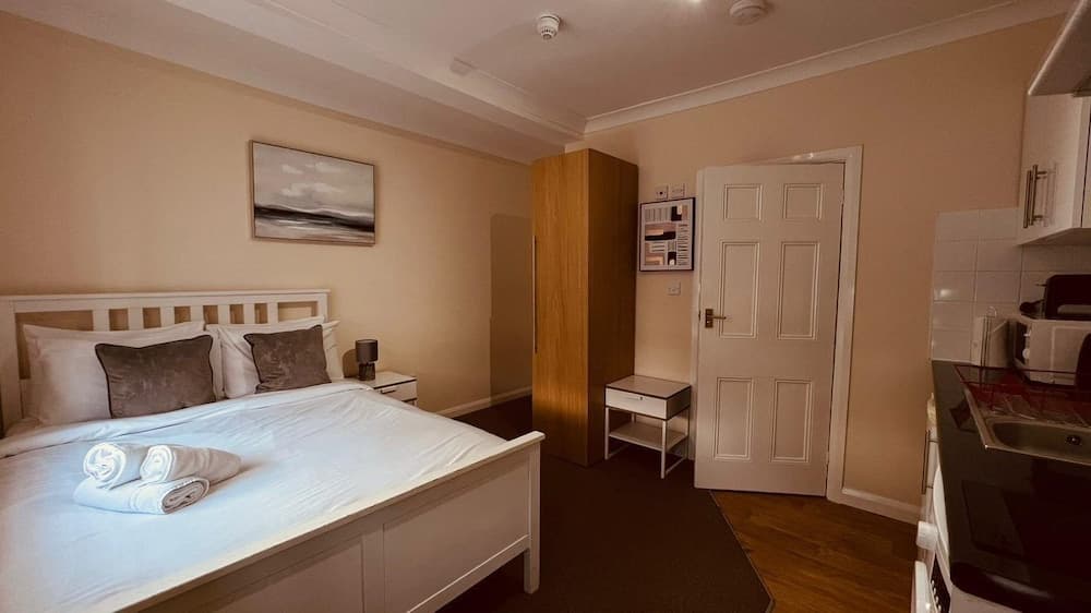 Potteries Suite in Sevenoaks