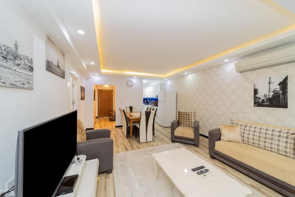 Central Flat Near Markantalya Mall in Muratpasa