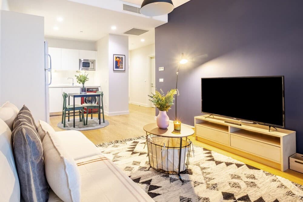 Modern Flat With Balcony Near Uniq Istanbul