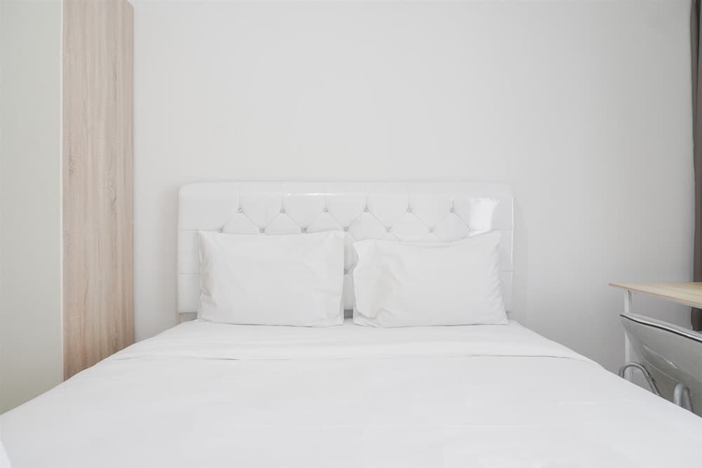 Modern Look Studio Room At Citra Living Apartment