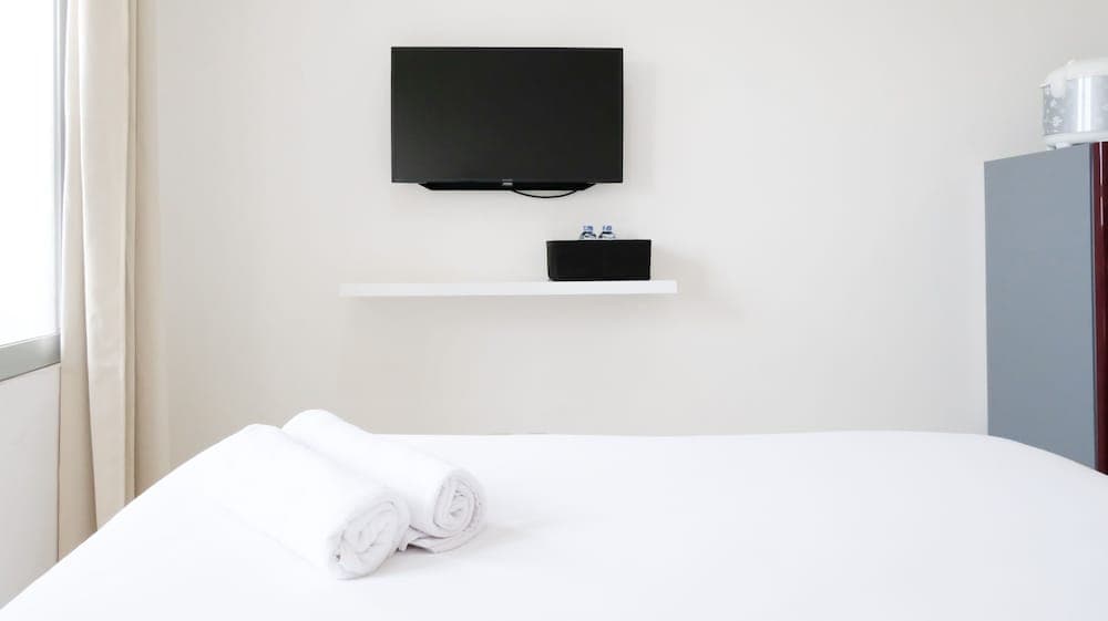 Cozy Stay Studio At Puncak Permai Apartment