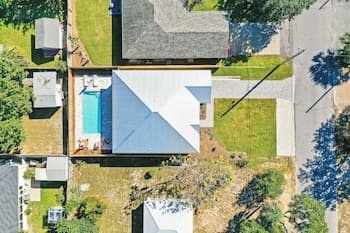 Beach House - The Sanderling by PHG